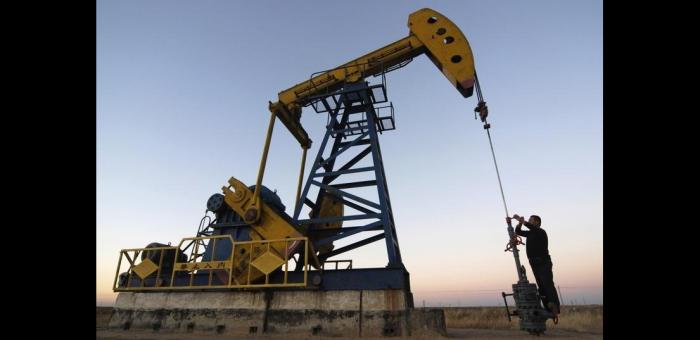 原油交易提醒：OPEC+会议前多头退却，油价初步见顶！
