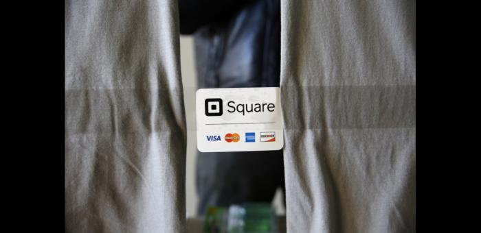 Square的产业银行已投入运营，预计今年不会对其业绩产生影响