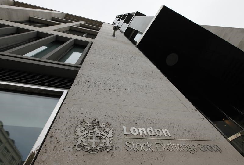 英国股市上涨；截至收盘.com 英国 100上涨1.02%